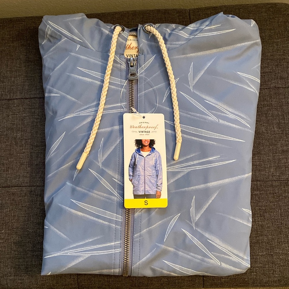 Weatherproof Women’s rain jacket - Size Small